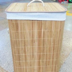 Cesta de bambú con tapa